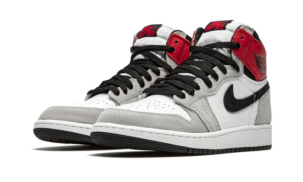 Air Jordan 1 Retro High OG GS “Light Smoke Grey”